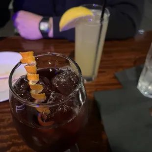 Tart cherry sangria, Japanese high ball