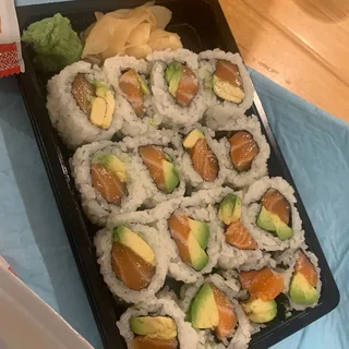 (b012) Salmon Sushi