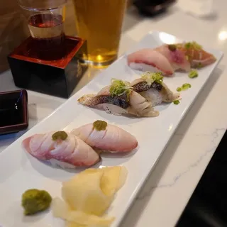 (b018) Aburi Yellowtail Sushi