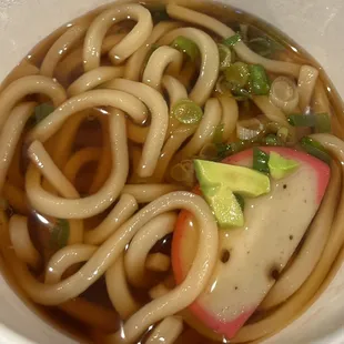 (d036) Tempura Udon (minus the tempura) with a bonus avocado in it! (I didn&apos;t mind it)