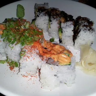 (e041) Spicy Scallop Roll