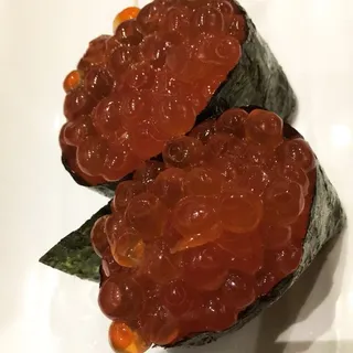 (b021) Salmon Egg Sushi