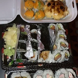 (f044) Dynamite Bay Scallop Roll