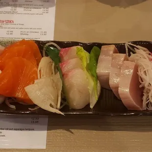 Sashimi entree (15 pieces)