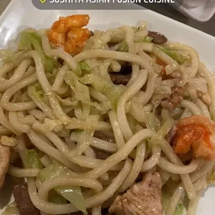 Combo wheat noodle plate