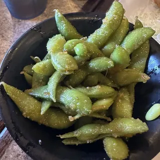 Spicy Garlic Edamame Appetizers
