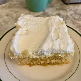 Banana Cream Cake... worth the calories!