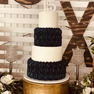 Fifteenth Birthday Cake for Gabby Campos @ Columbus Fairgrounds Hall