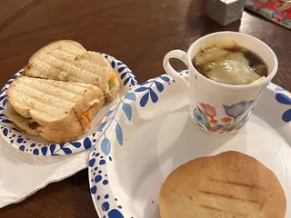 Amanda's Bakery & Bistro