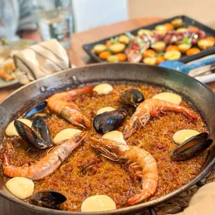Paella De Mariscos