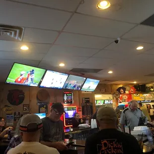 Lotsa TVs