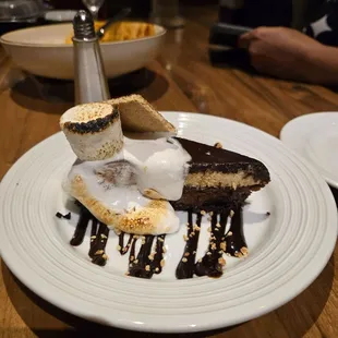 Campfire torte
