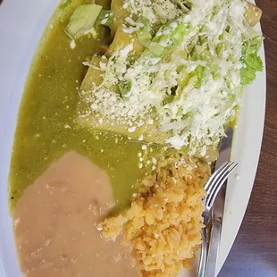 a plate of mexican food