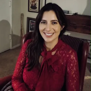 Nadia F.