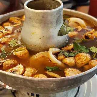 28. Seafood Tom Yum