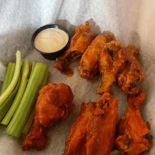 Wings, Buffalo and mango habanero