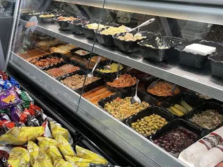 Market Mayflower & Deli