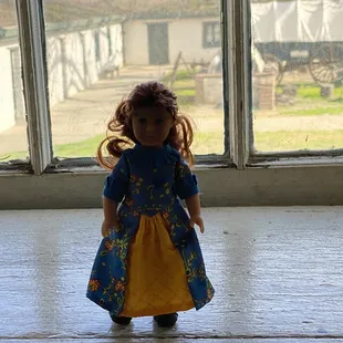 Felicity at the fort