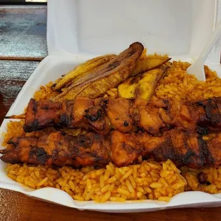 Jollof plantains and suya  Follow me @megustahalal