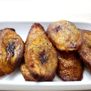 a plate of fried bananas