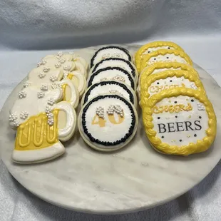 Cheers to Beers 40th birthday cookies