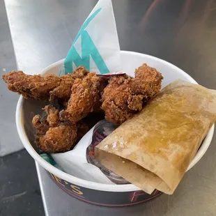 3-Piece Tender Bucket.