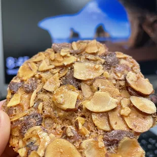 The best almond cookies-   I want more!