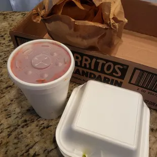 To go chips, salsa, and small guacamole