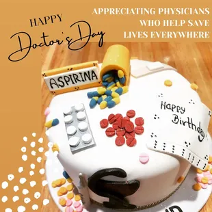 Thank you Doctors!
#doctor #cake #celebrate #bekind #behappy #enjoylife #eatcake #suziespastry #houston #bakery #dessert