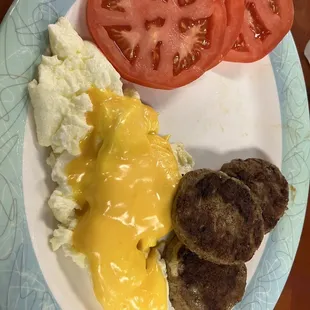 Keto breakfast w/ turkey sausage &amp; side of fruit