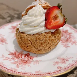 Strawberry Cream Puff;) so delicious