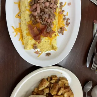 Meat lover omelette
