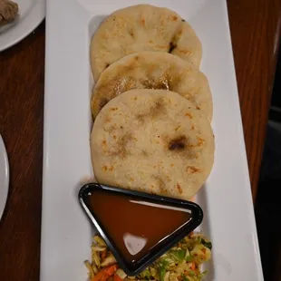 Pupupas  Reveulta  Spinach and cheese Chicharron