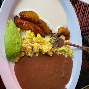 Desayuno Salvadoreño