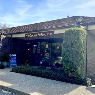 SV Cocina &amp; Pupuseria