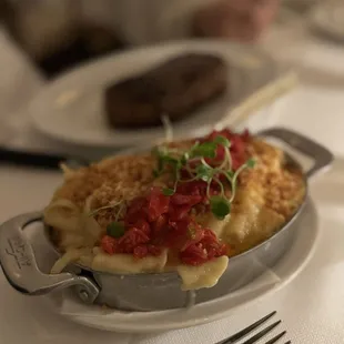 Mac N Cheese & Broccolini