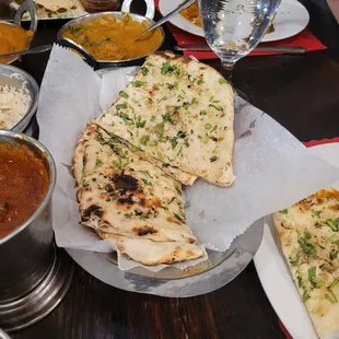 Garlic naan