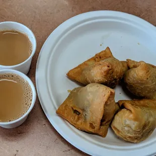 Samosas &amp; indian tea