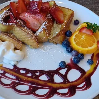 French Toast with Strawberries