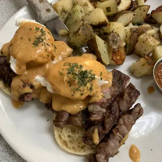 STEAK BENEDICT