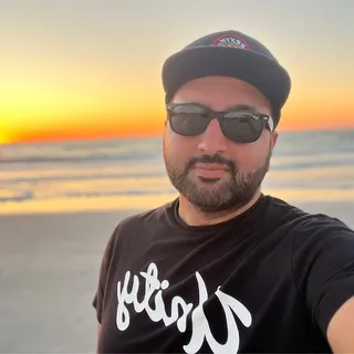 Justin G.