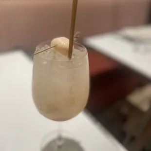 LYCHEE SANGRIA