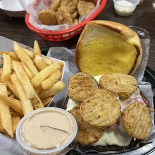 The Swaney Burger w sauce on the side