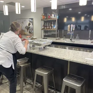 Mia doing a fantastic job setting up.