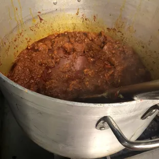 Fresh goat ..! Halal goat ..! Mutton kolhapuri on the range .!