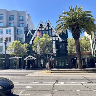 a view of a street corner