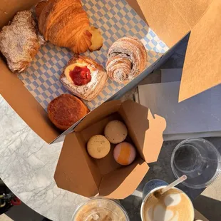 food, dough desserts, donuts