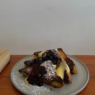 French Toast with blueberries and lemon curd