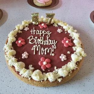 Strawberry White Chocolate Cookie Cake