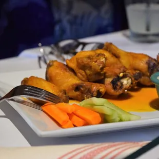 food, fried chicken, fried chicken wings, chicken wings and fried chicken, chicken wings, bbq wings, chicken, poultry, bbq chicken